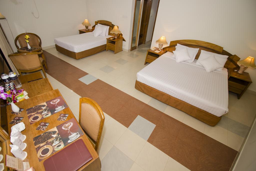 Hotel Victory - Best In City Center ธากา ภายนอก รูปภาพ